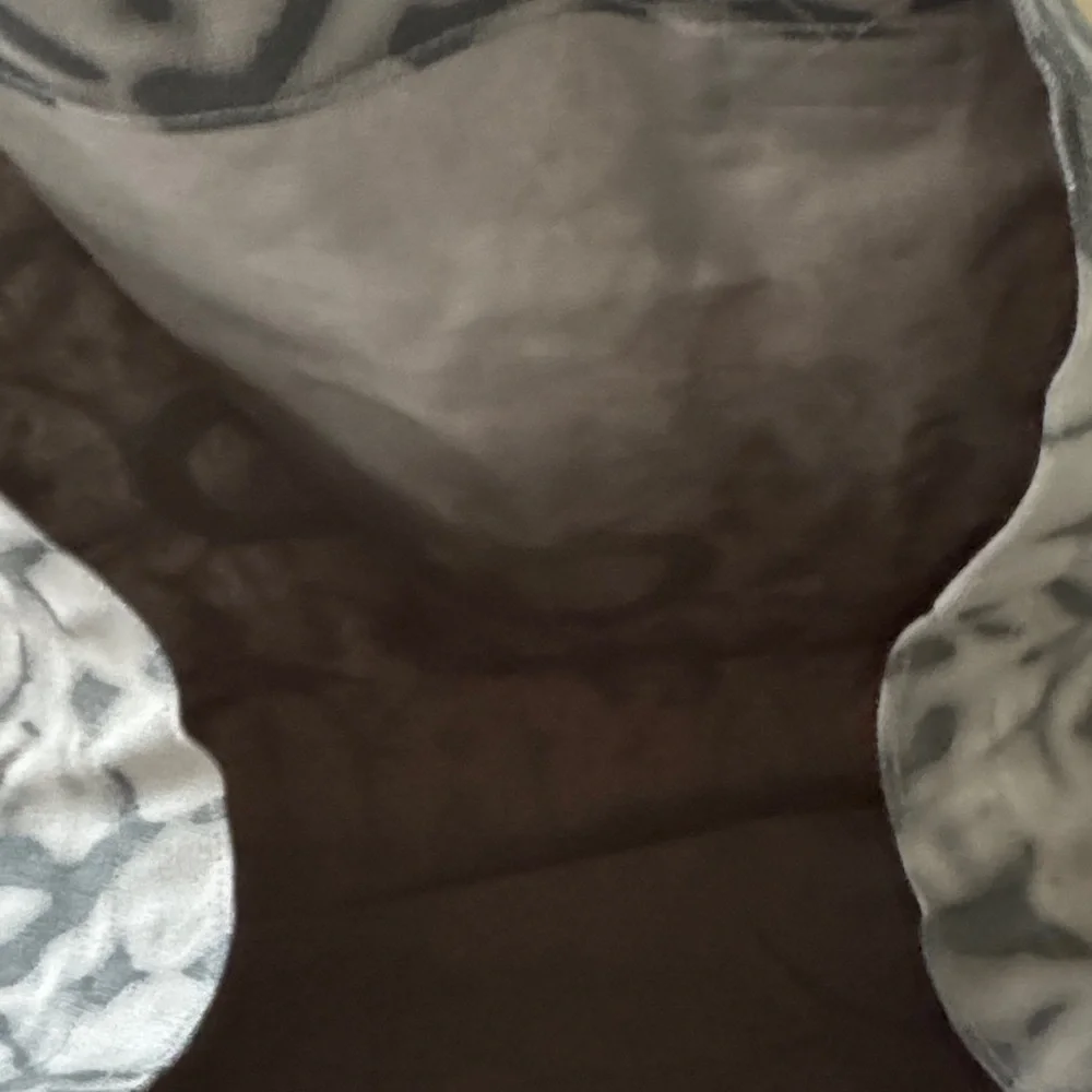 ALO Yoga grey tied dyed  Tote Bag - Picture 4 of 4